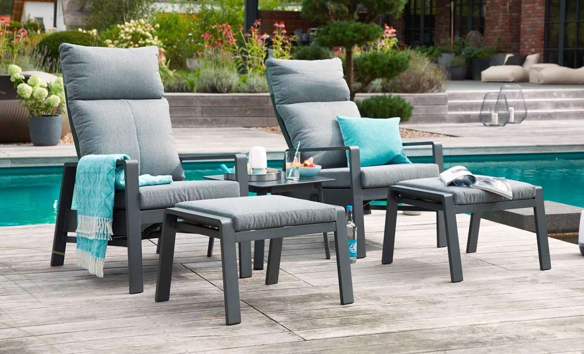 Gartenlounge aus Aluminiumrahmen in schwarz inkl. Kissen in grau, 5